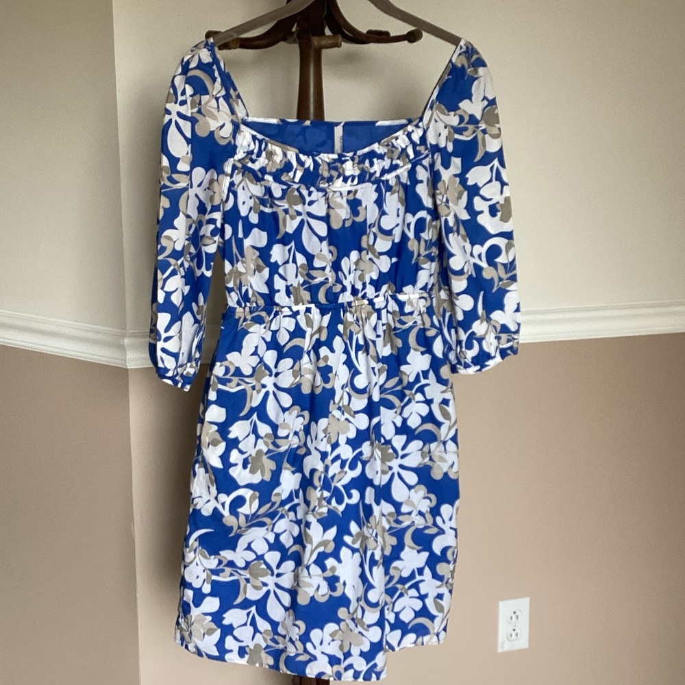 Old Navy Blue and White Floral Long Sleeve Dress